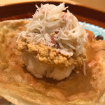 銀座 しのはら - 松葉蟹と余市のあん肝の蒸し寿司