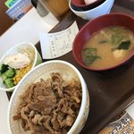 すき家 - 牛丼並ポテサラセット