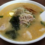 煉瓦亭 - 「みそラーメン」650円也。税込。