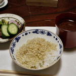 ぎおん 阪川 - ちりめん山椒と香の物　アサリの赤出汁