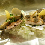 てっぱん料理 不愛荘 - はまぐり、黒ムツ、マグロのほほ肉、もんごういか、するめいかのハンペン