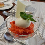 ビストロ ダイア - いちごのパフェ