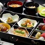 お食事処 葉山 - 松花堂会席弁当プラン