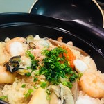 Seafood clay pot rice