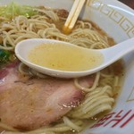 ナルトもメンマもないけれど - 塩ラーのスープ