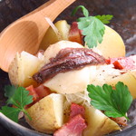 Warm potato salad with anchovies and bacon