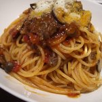 牛肉とキノコのラグトマトソース