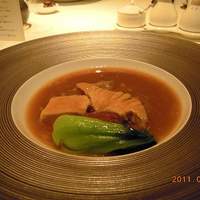 スーツァン・レストラン陳 渋谷店 - ふかひれ・鶏手羽先・あわび・生湯葉の煮込み