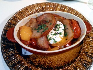 Pyrenees - フランスバスク地方のピペラード