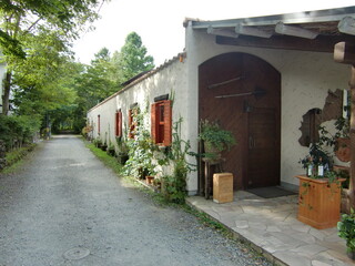 Pyrenees - 隣接のワインセラー