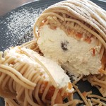 ピエールプレシュウズ 長久手店 - 【2018.03】モンブラン・ブリュレ(カット断面)