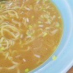 らーめん大吾郎 - スープは優しい味わいです。