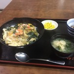 中西食堂 - さざえ丼です