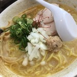 麺匠 桂邸 - 濃厚鶏白湯ラーメン 大盛り