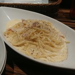 ピッツェリア・ヴィーコロ・デル・ソーレ - カルボナーラです