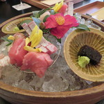 日本料理 きた川 - 奄美大島鮪　寒鰤　炙りノドグロ　五島平目