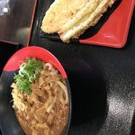 伊予製麺 - カレーうどんにちくわとレンコンの天ぷら