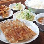 Gyouza Shuka Kouran - 餃子定食