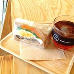 Sandwich&Co. - ローストポークと舞茸のサンドイッチ。