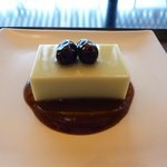 虎屋菓寮 - 青大豆の豆乳羹