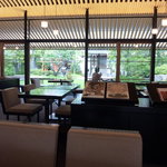 虎屋菓寮 - 中庭方面