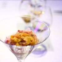 季節野菜のムースとウニ、カニのコンソメジュレ(1人前)