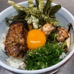쓰쿠네와 네기마의 닭 덮밥