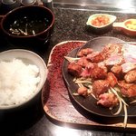和牛焼肉　幸庵 - 厚切りハーフポンドサーロインステーキランチ（2018.2）