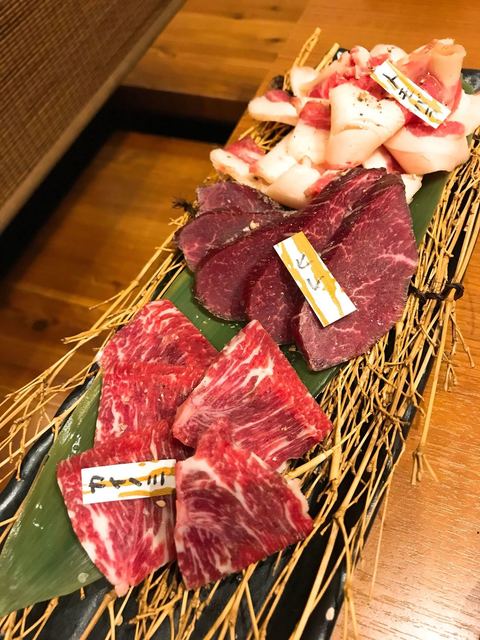 声高らかにヒヒーン 勝山町 馬肉料理 食べログ