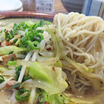 博多らあめん てん - ここまでスープが多い焼きラーメンは珍しいと思います。