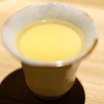 立場割烹 SSAW - 紅白の桜ちらし 1000円 の炒り胡麻と柚子の茶碗蒸し