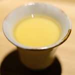 立場割烹 SSAW - 紅白の桜ちらし 1000円 の炒り胡麻と柚子の茶碗蒸し