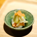 立場割烹 SSAW - 紅白の桜ちらし 1000円 の塩麹のお新香