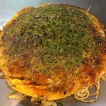 Okonomiyaki Ikinatei - 広島風の肉玉そば