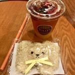 タリーズコーヒー - アイスフルーツカクテルティー トール&ベアフルスリーブ(ラテ)