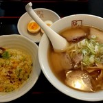 喜多方ラーメン 坂内 - 