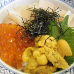 万作 はせがわ - 「三色丼」もアップ。