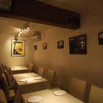 ゾンネブルーメ - 半個室にもなるソファー席