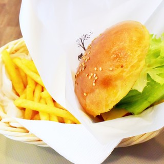 ダニエルイートイン_1