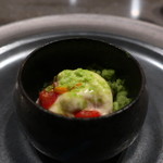 ete - ブリ、カブ、根セロリのわさび菜アイス添え