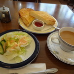 ふらんどーる - モーニングＢセット（トースト・サラダコーヒー）４００円