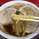 星の家 - この麺、このスープのためにあり。