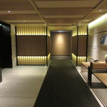 ザ・リッツ・カールトン京都 - 客室階エレベーターホール