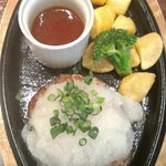 Arisu Akua Gaden Shinagawa - 和風ハンバーグセット750円