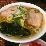 こく一番 ラーメン みどりや - スープ？？