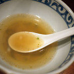 鯛だしそば・つけ麺　はなやま - 塩そばのスープイメージ