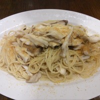 エノテカ ドォーロ 札幌店 - パスタのランチ（愛別産の舞茸とアンチョビのペペロンチーノ）。