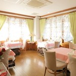 フレンチレストラン ポム・ココット