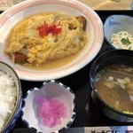 ニューレスト フォンテーヌ - かつ煮定食