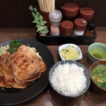 ふじや - 豚ロース味噌焼き定食 900円